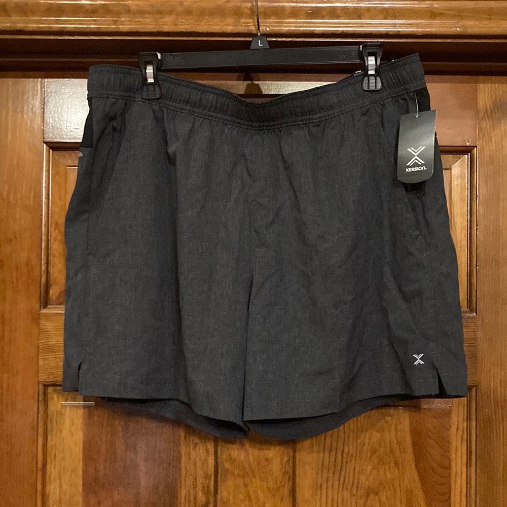 NWT Men’s Large Xersion Ventilated “Run” Shorts (ABBA) - Picture 1 of 10